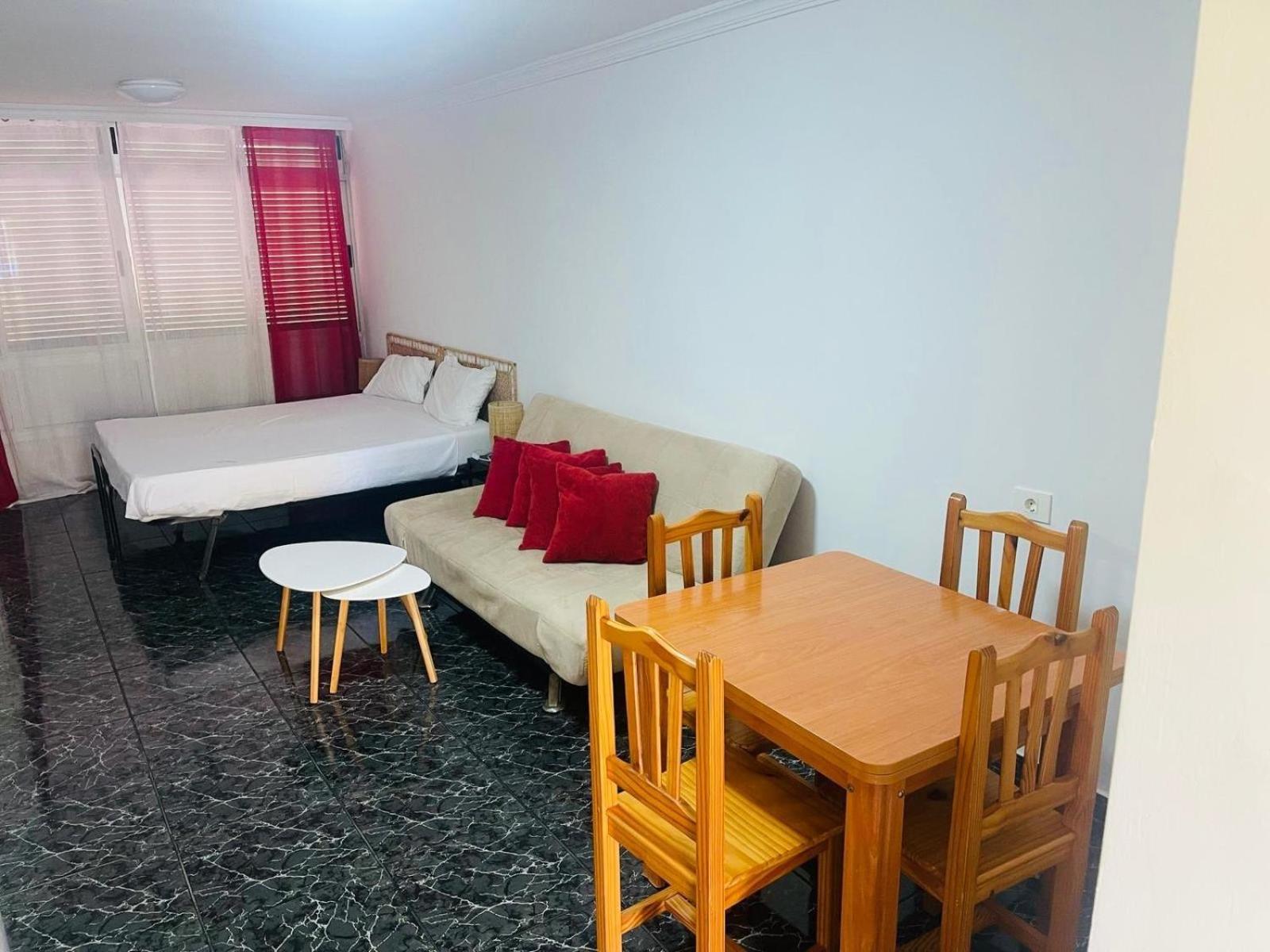 Apartment Cozy 2-bed & Sofa-bed In Cristianos