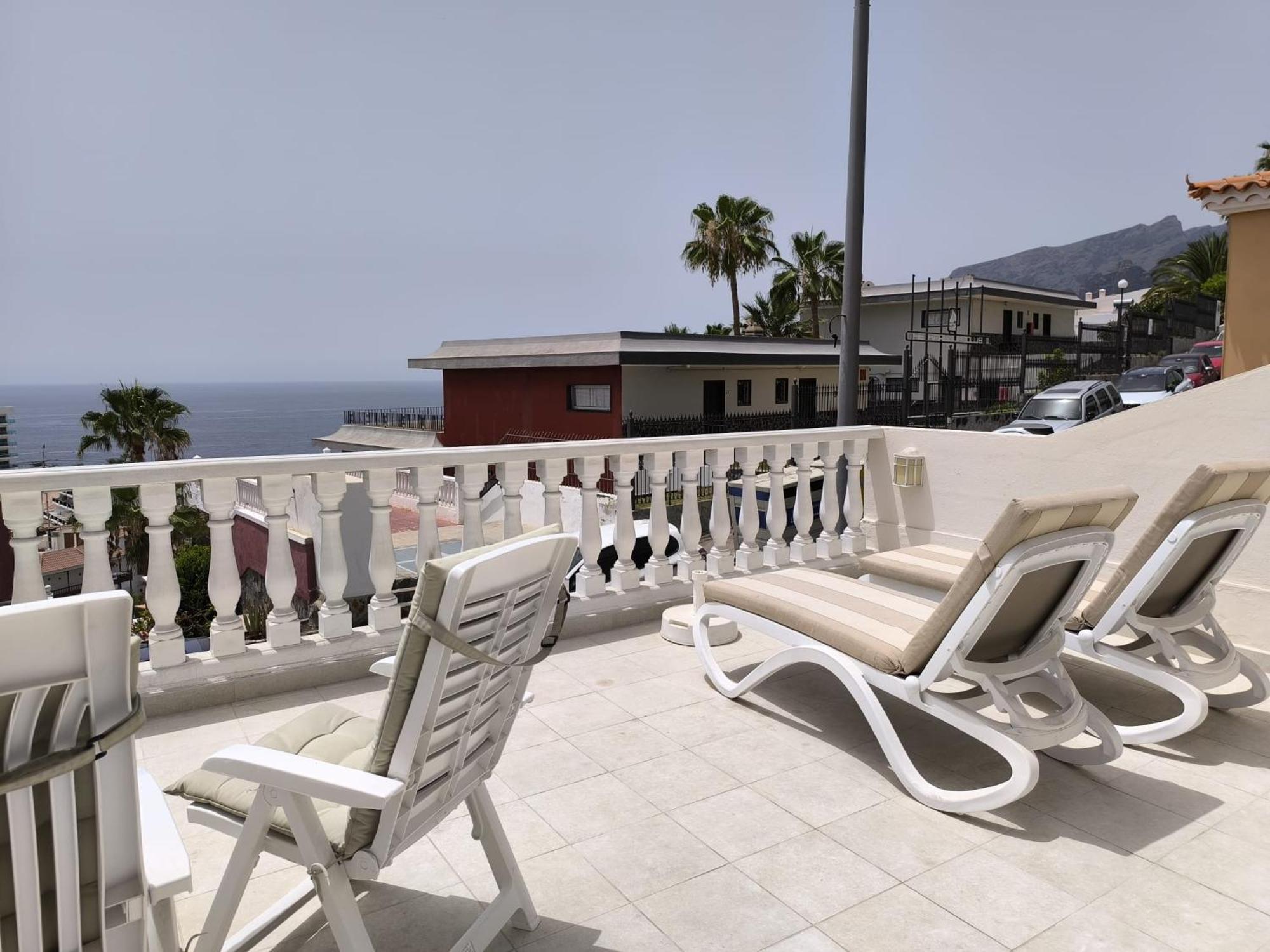 Tipsy Terrace Acantilado de los Gigantes