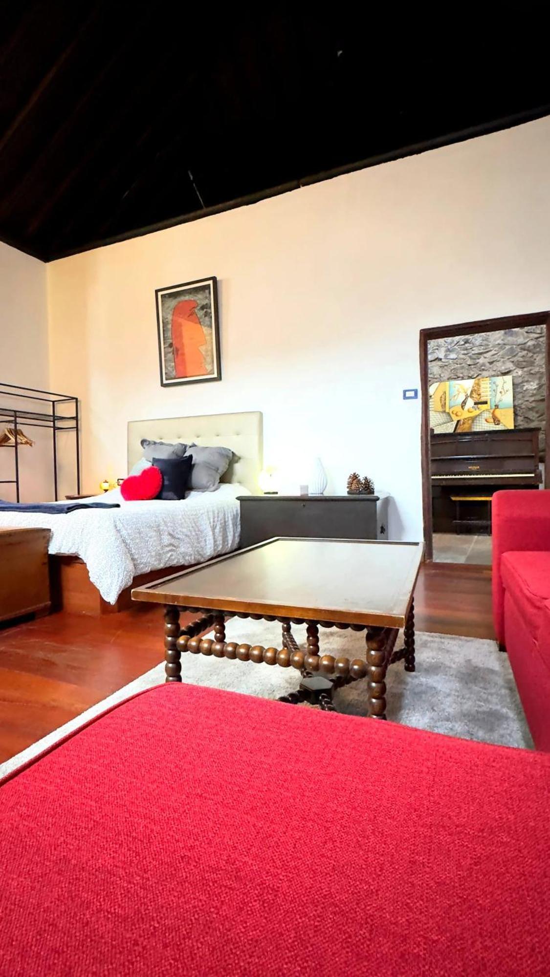 Elegant In The Heart Of 100 Sqm Parking Available