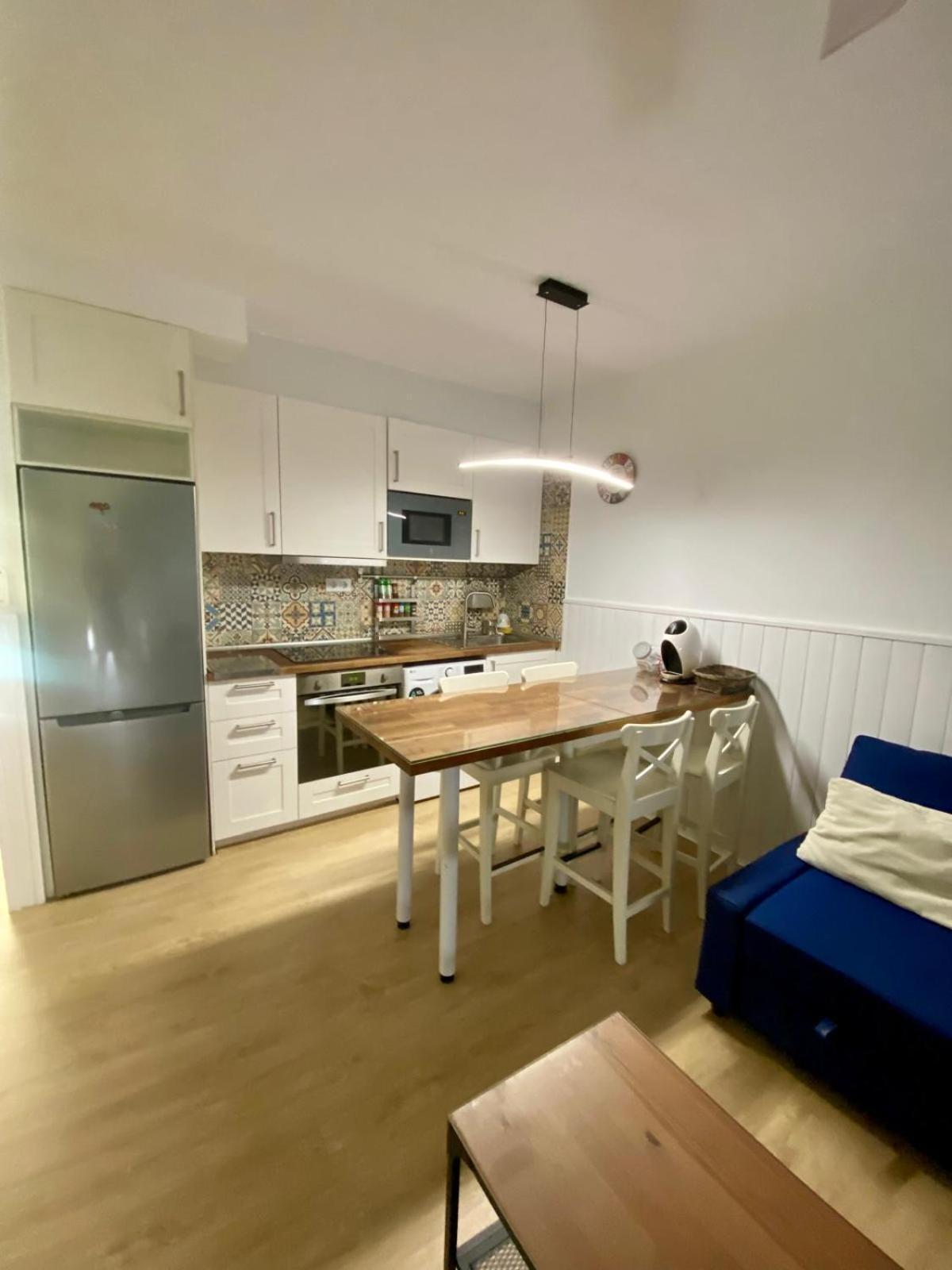 Apartamento Loft Playa Torviscas,garaje Gratis , Recien Reformado *