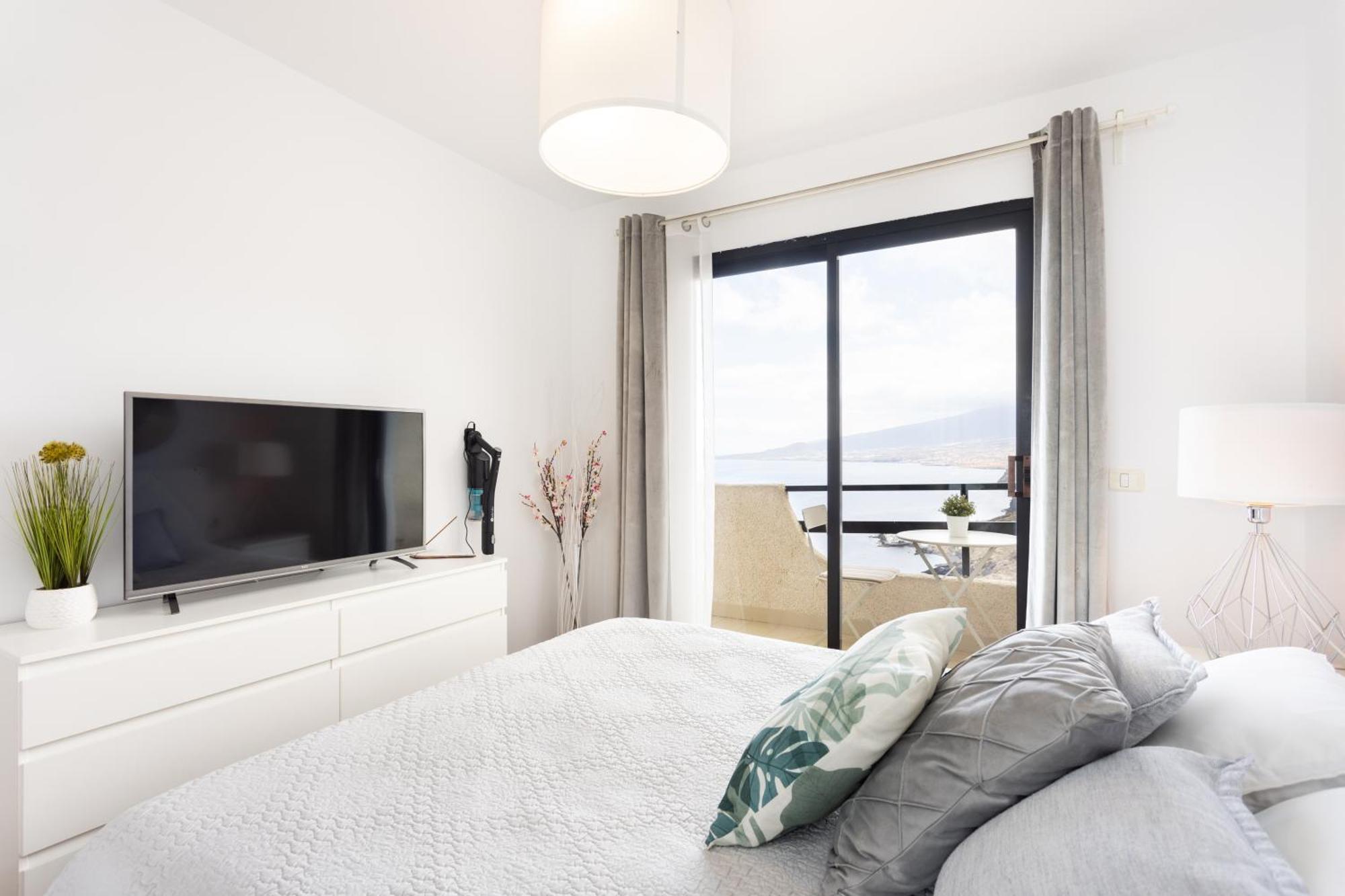 Home2book Beautiful View Of The Bay & Wifi Apartment *