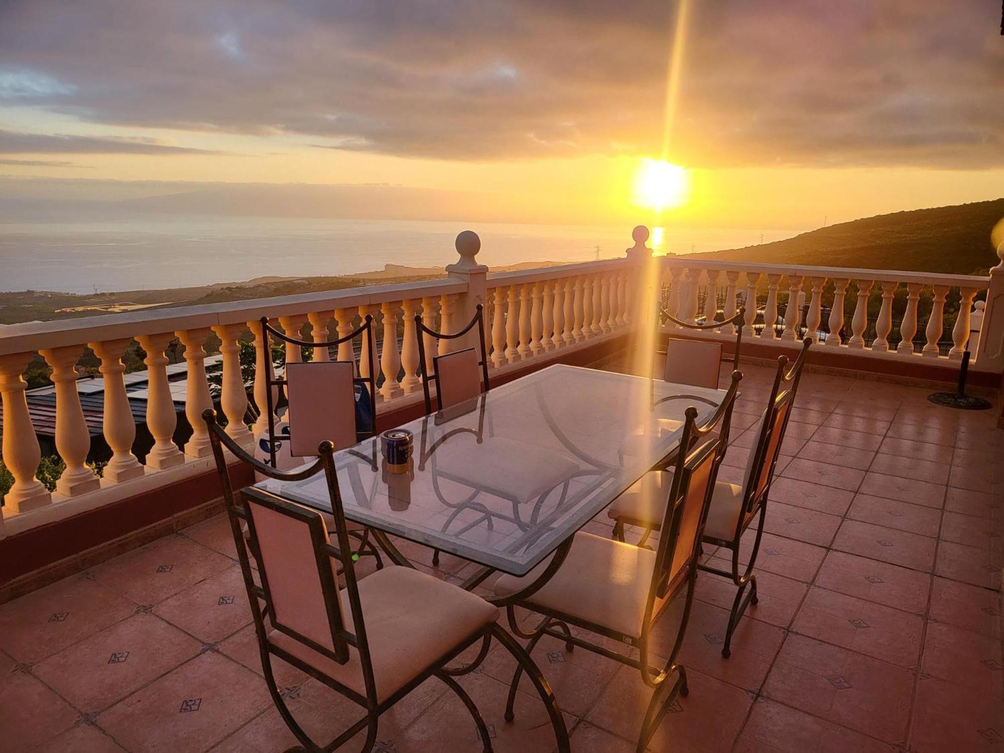 Villa El Mirador Los Menores
