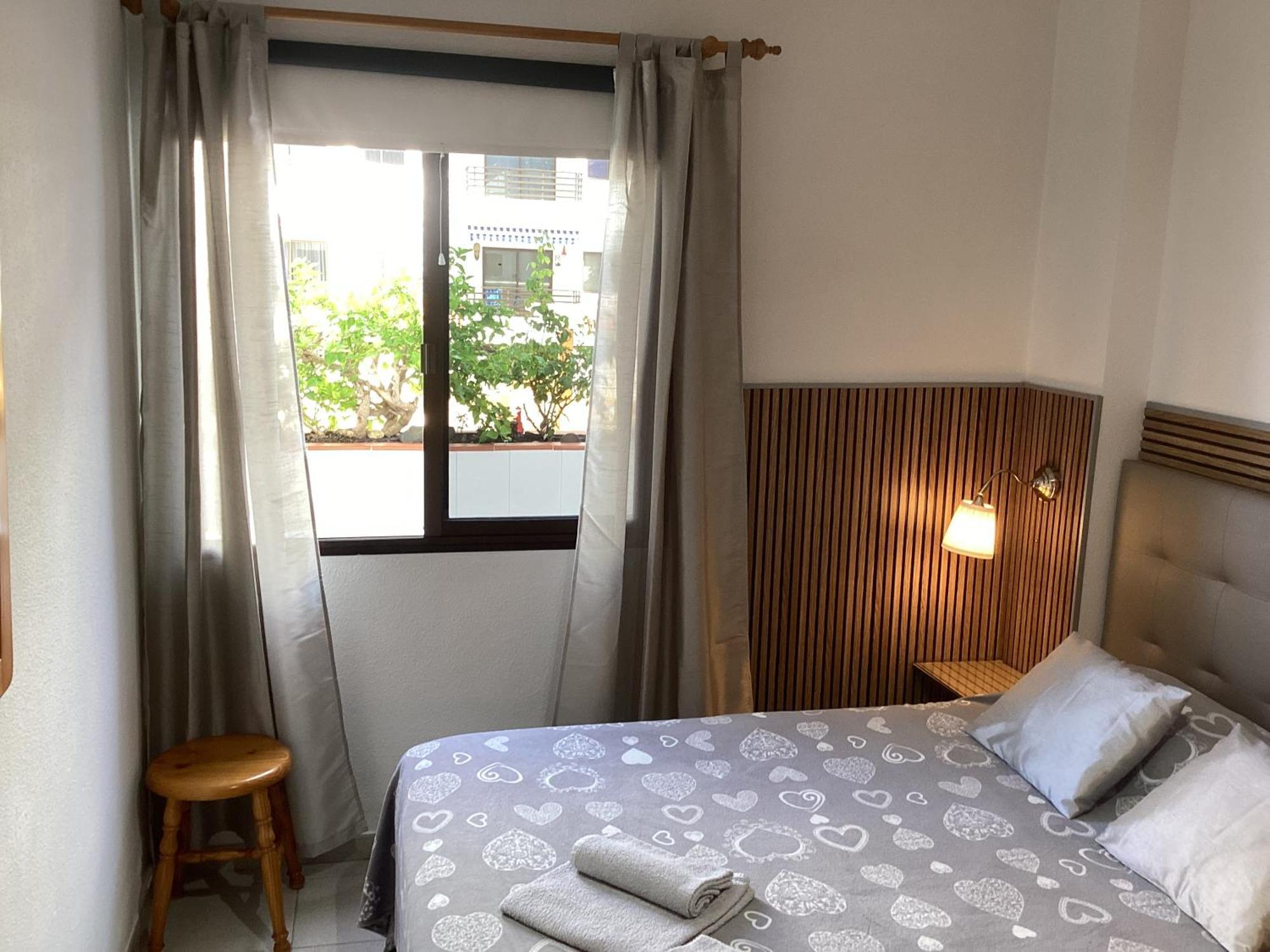 аппартаметы Seguro De Sol Playa De La Arena Apartment *
