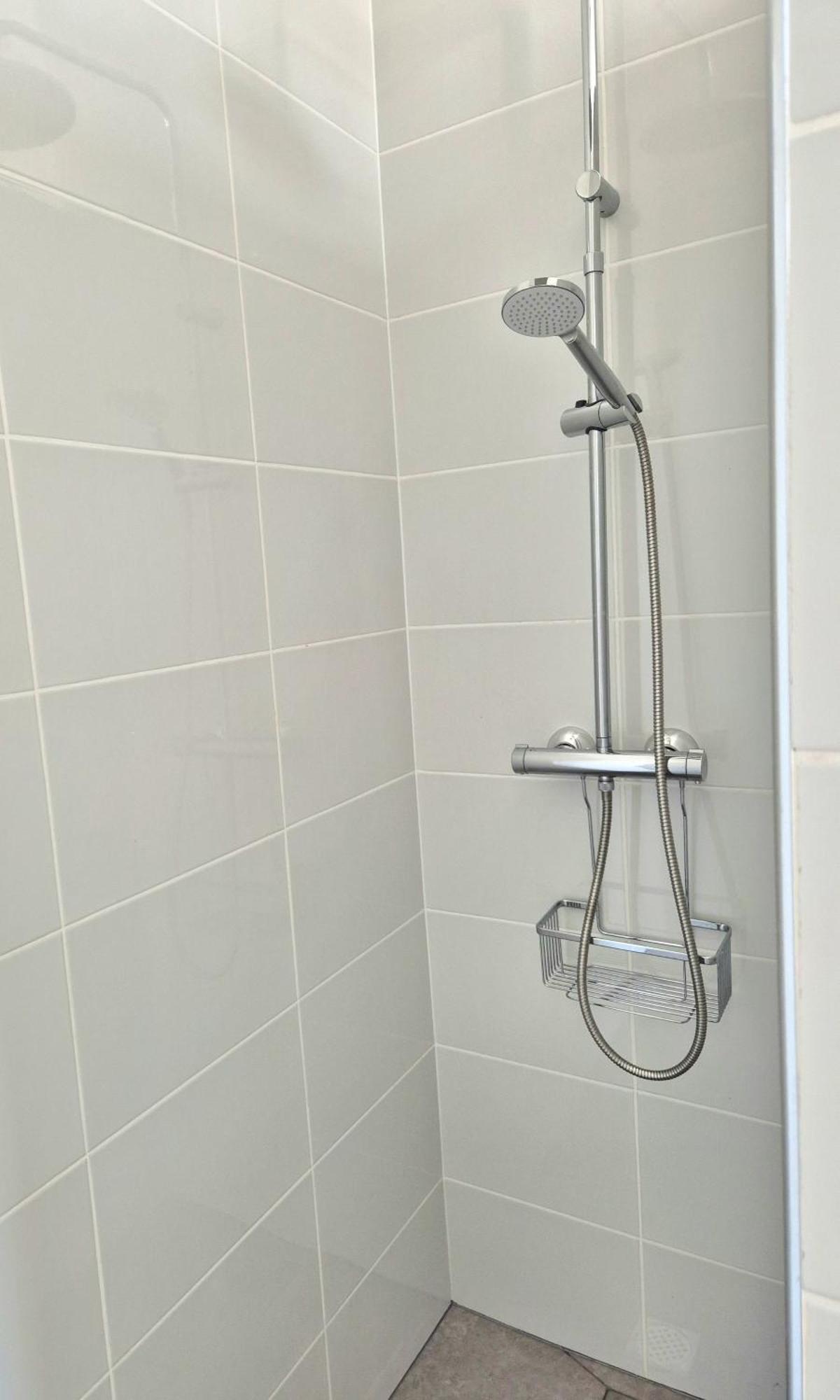 Apartment Light And Cosy In 100 Meters From The *