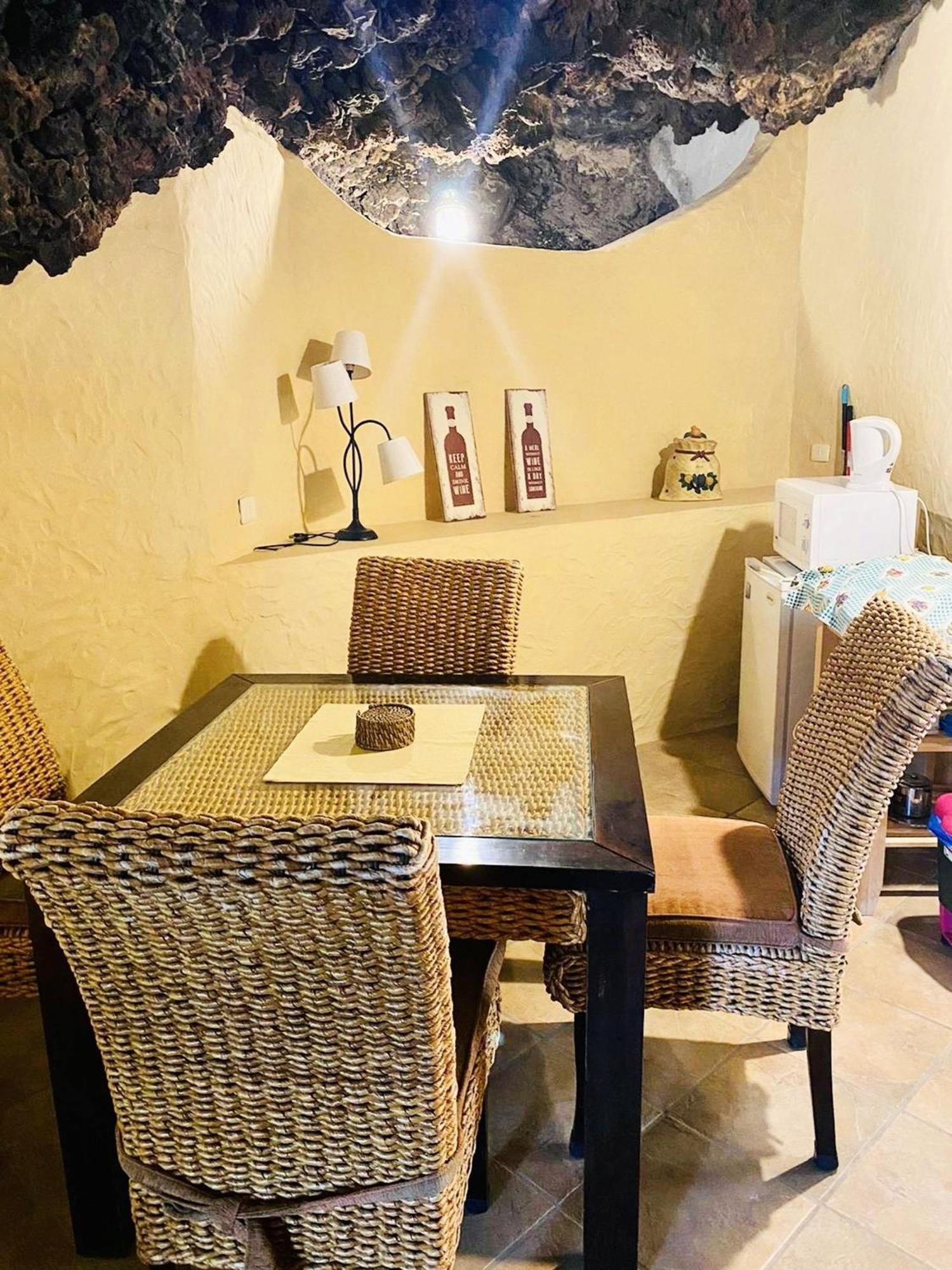 Toredo Large Heated Pool,hot Tub,bar/games Room,gym,cave, Free Wifi Villa *