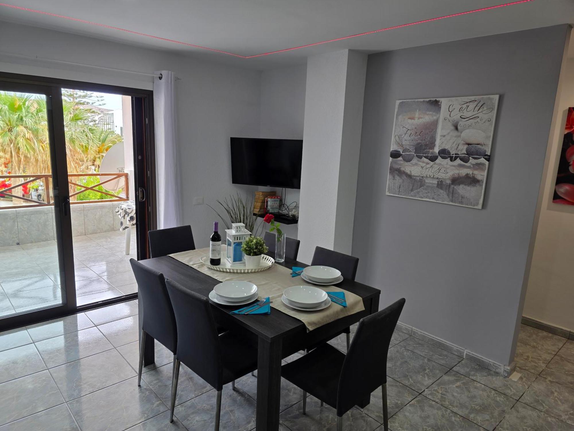 Apartment San Marino With Heated Pool, Only 450 Meters To The Beach, Aircondition, Wifi *