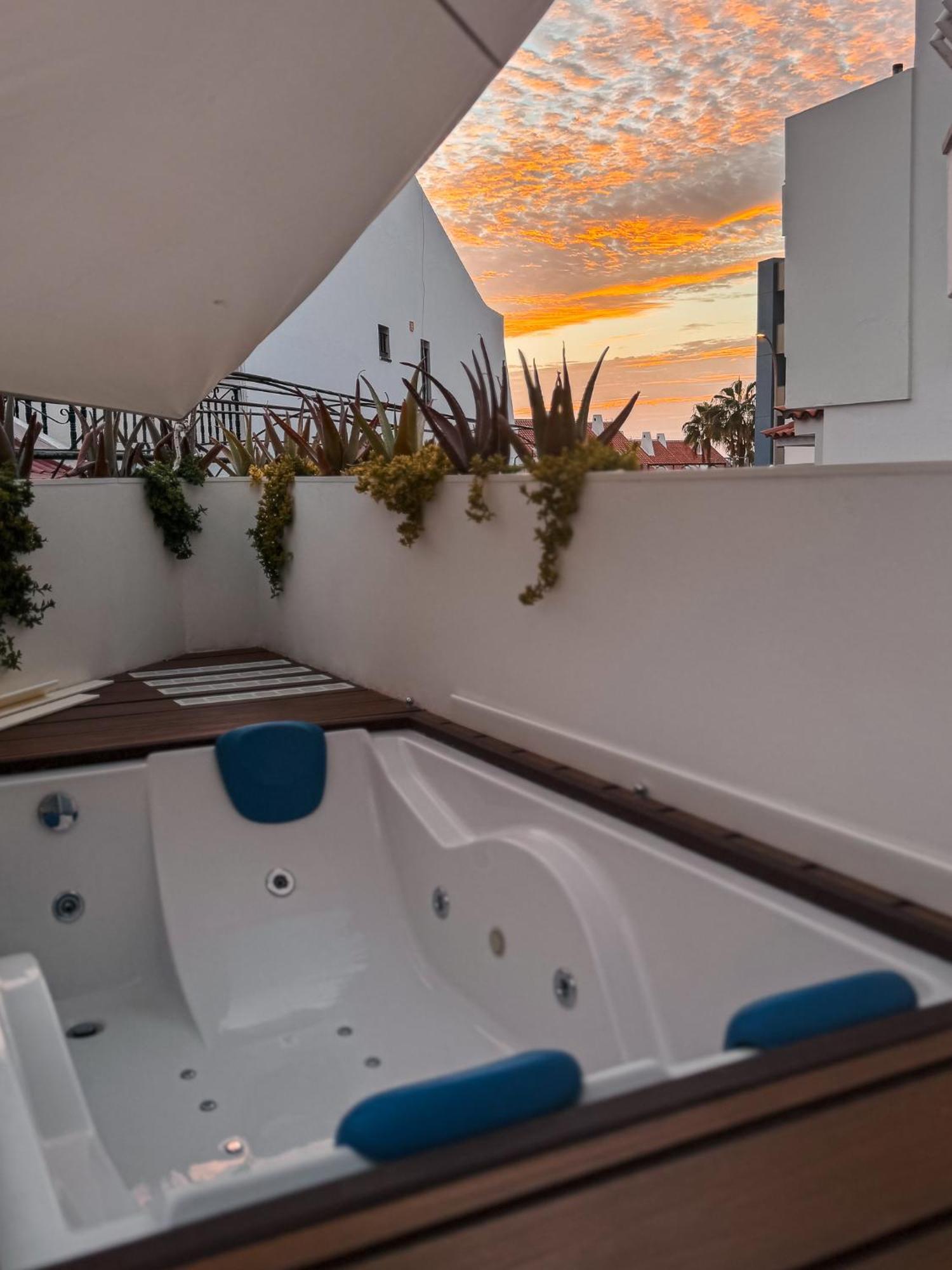Wow Apartment With Private Jacuzzi - 2 Terraces, Modern, Design - Los Christianos Appartement