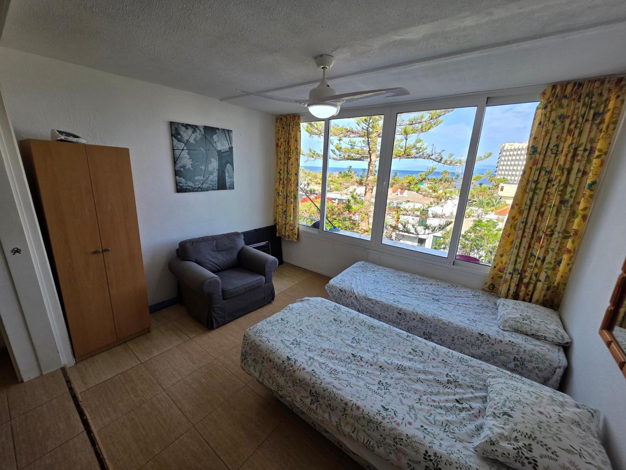 Jacaranda Close To The Beach, Sea-view, Pool, Wifi, Sat-tv *