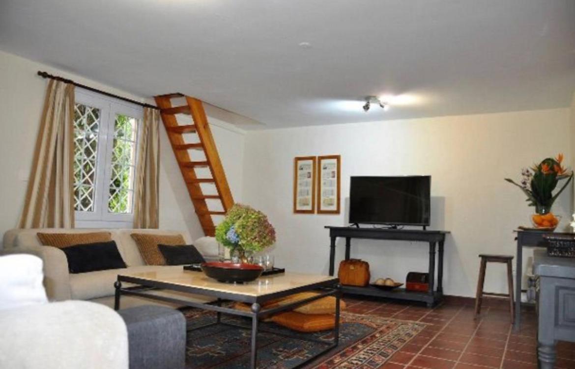 Casita En Guamasa