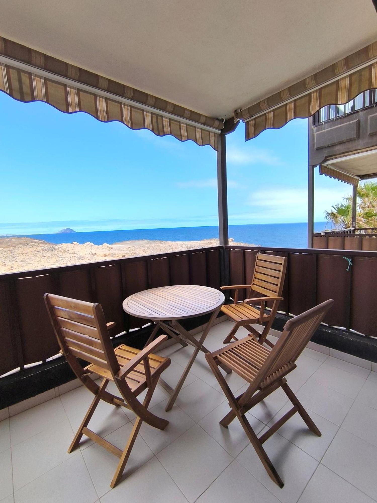 Apartment Balcon Del Mar - Ocean & Volcano View, Pool, Fibre Net