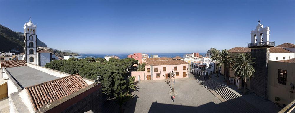 Livvo La Quinta Roja