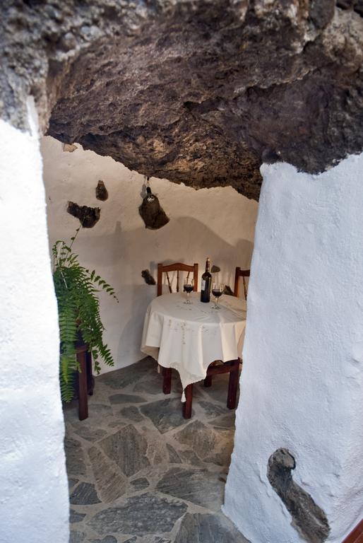 Rural House With Natural Cave Icod De Los Vinos