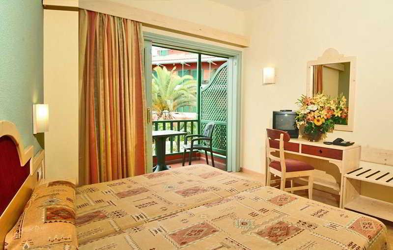 O7 Tenerife Hotel