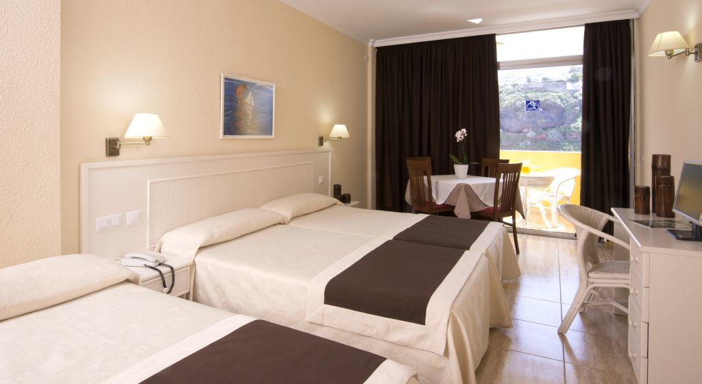 Elegance Palmeras Playa 3*