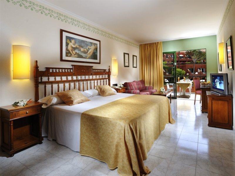 Adrian Colon Guanahani Adultos Only Hotel Costa Adeje (Tenerife)