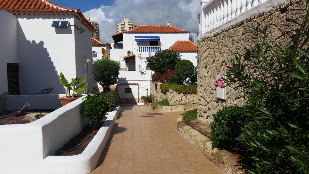 Sunny Large Terrace In Center Of Americas Playa de las Americas (Tenerife)
