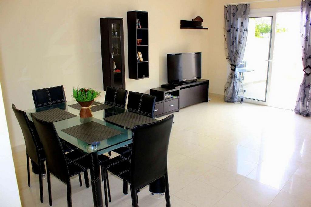 Los Corales Townhouse Apartamento *
