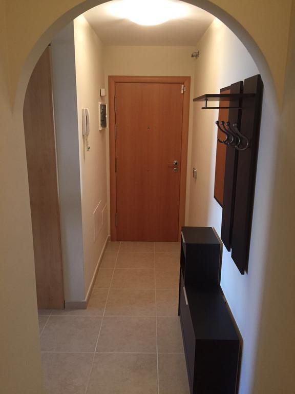 Eos Apartment