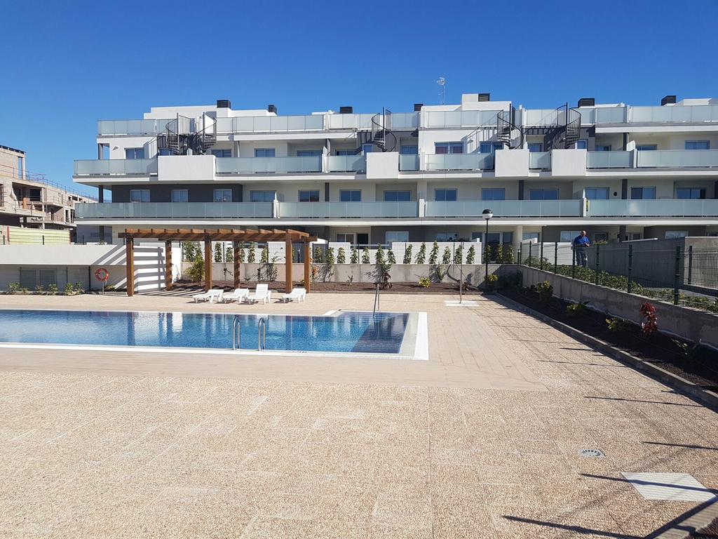Apartment Magnificent On The Beach 
