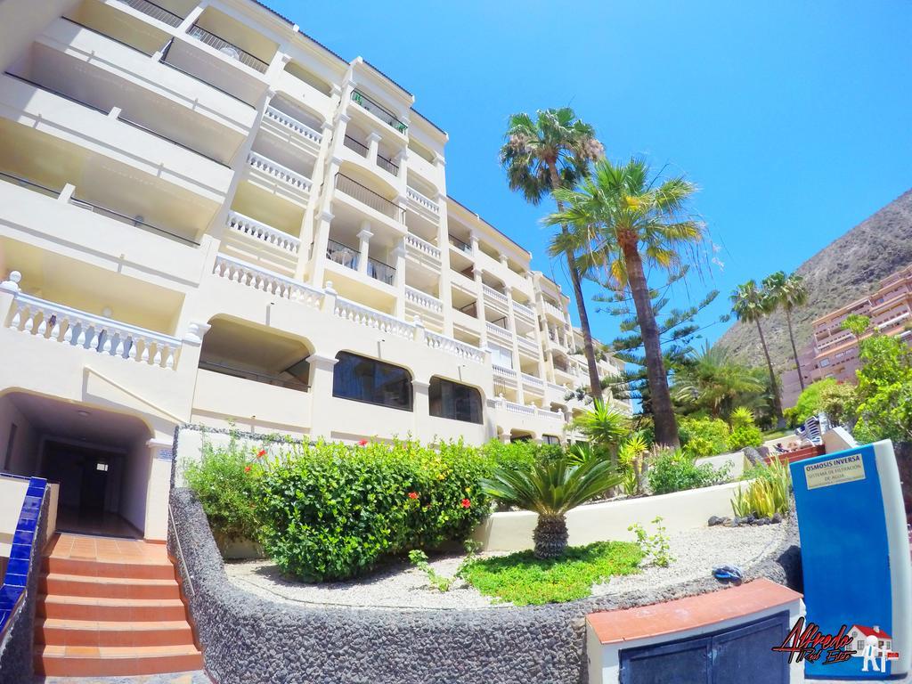 Aparthotel Castle Harbour