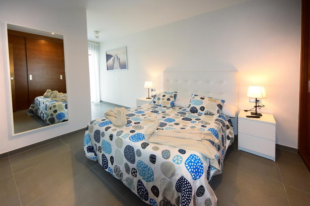 Apartment Magnificent On The Beach 