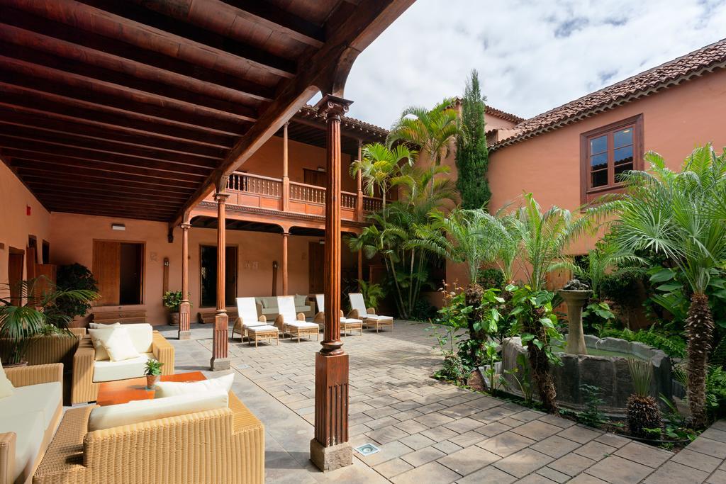 Livvo La Quinta Roja Hotel