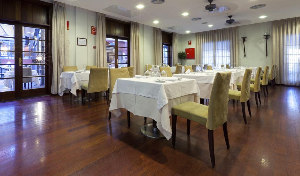 Hotel Laguna Nivaria & 4*
