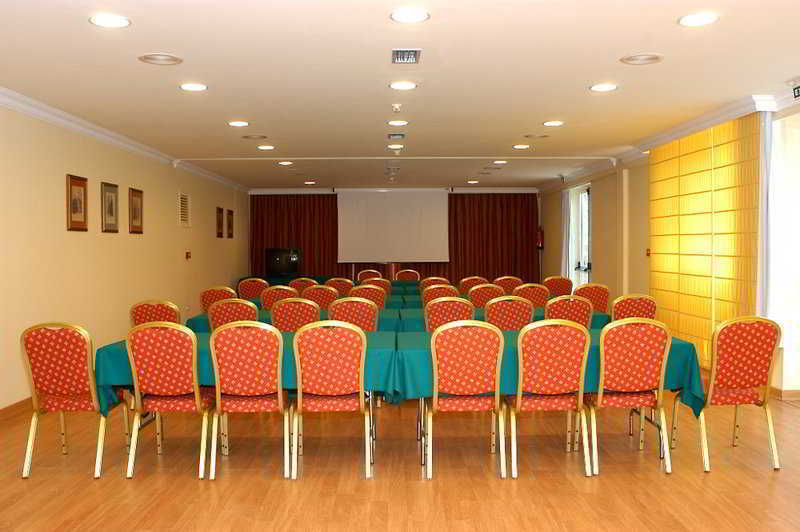 Hotel Elegance Miramar 3*