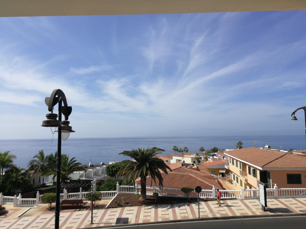 La Avenida Playa La Arena *