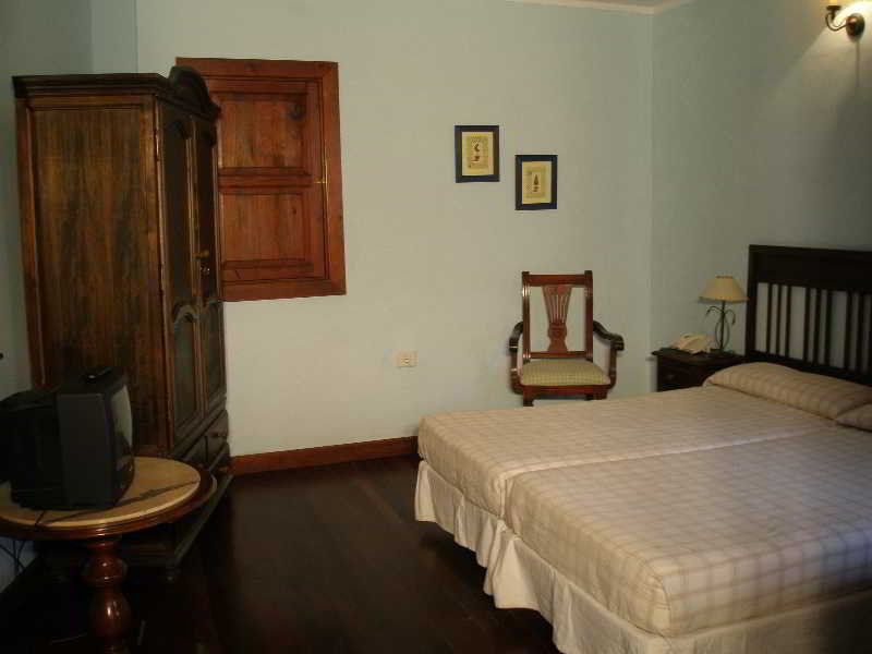 Fonda 2* Costa Adeje (Tenerife)