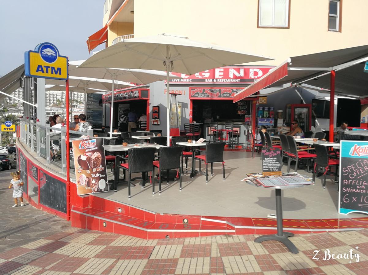 La Avenida Playa La Arena *