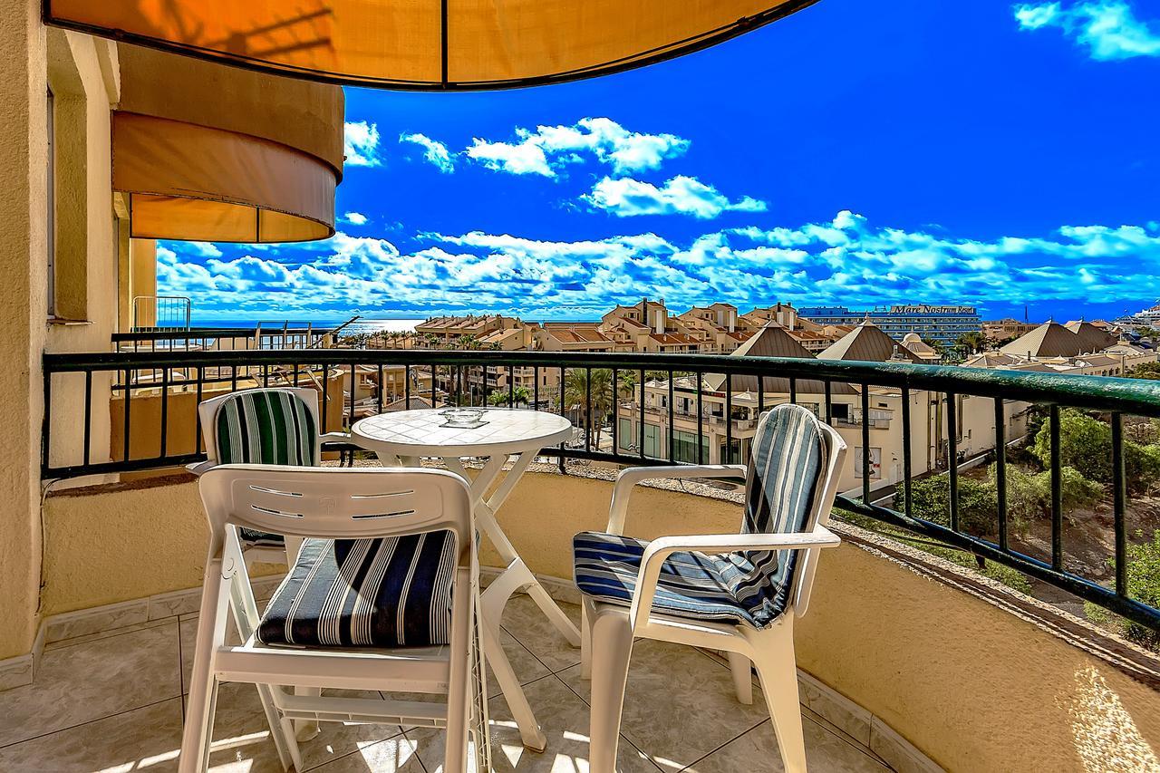 Torres Del Sol Sea View Apartment