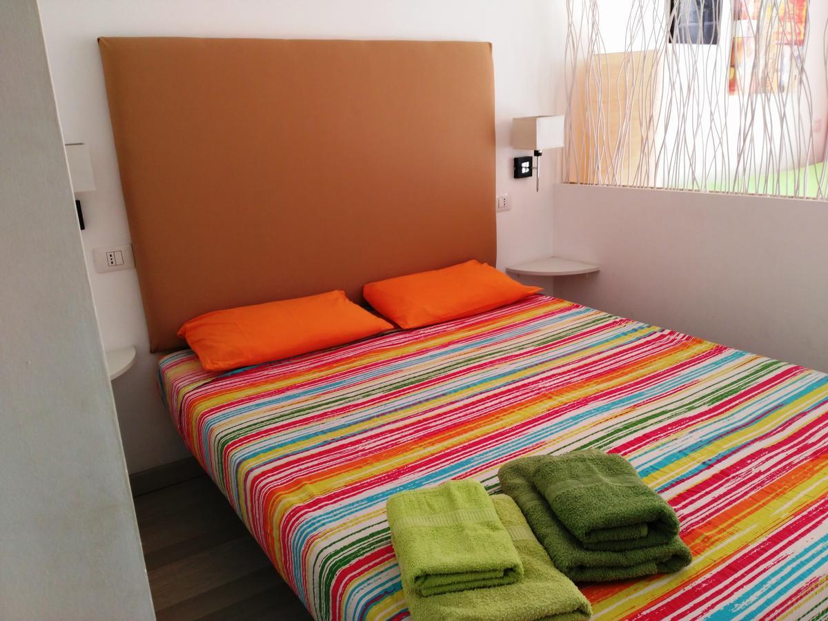 Olympia Rita's Studio * Playa de las Americas (Tenerife)