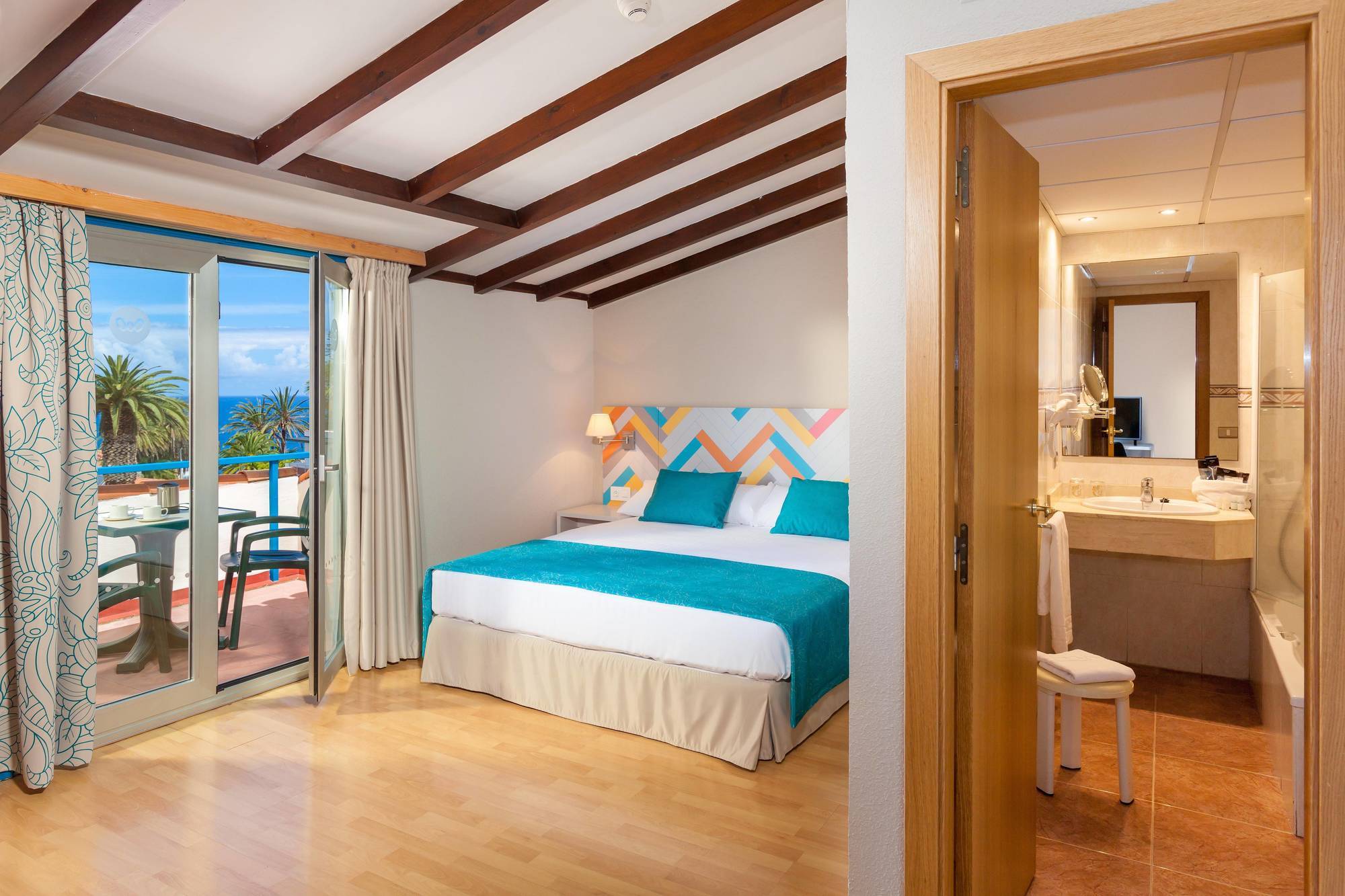 Hotel O7 Tenerife 4*