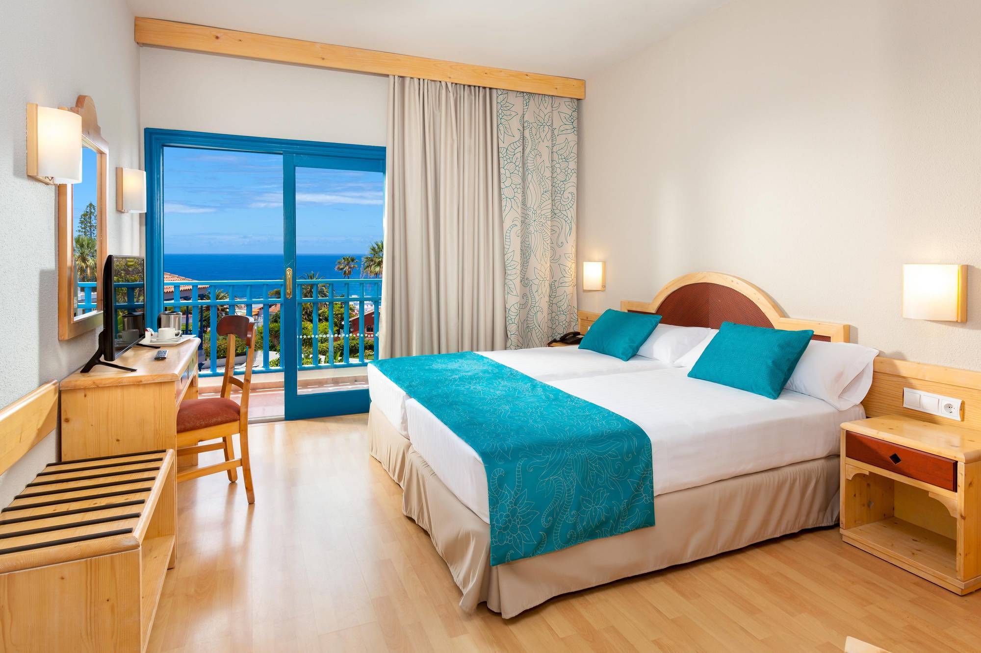O7 Tenerife Puerto de la Cruz (Tenerife)
