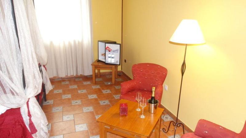 Hotel El Tejar 2*