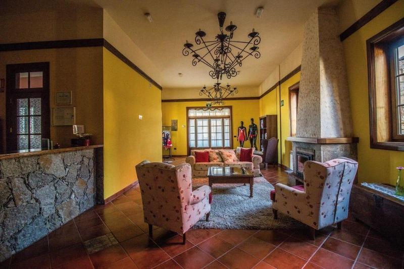 Hotel El Tejar 2*