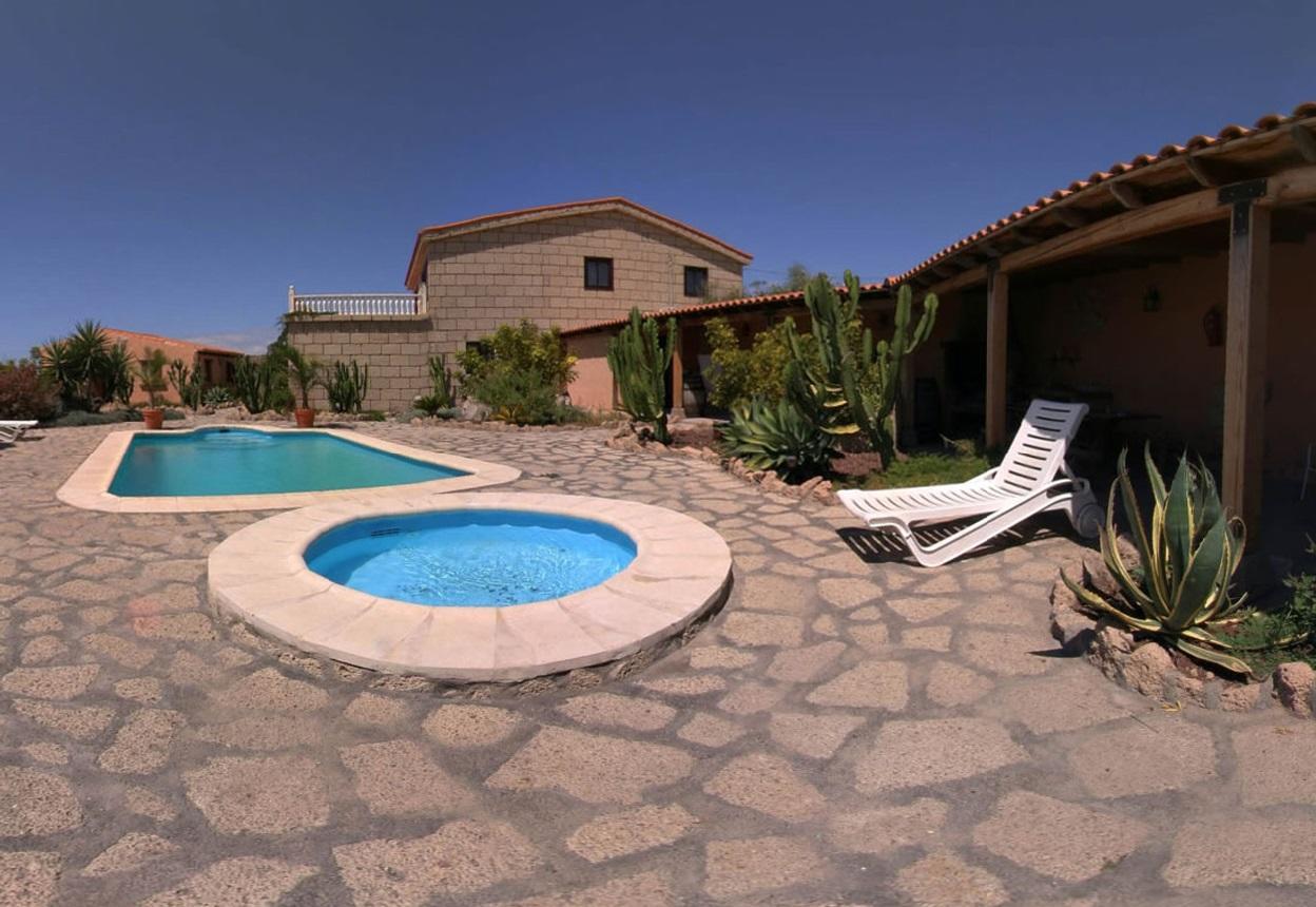 Casa Rural Granja De Bastian El Rio (Tenerife)