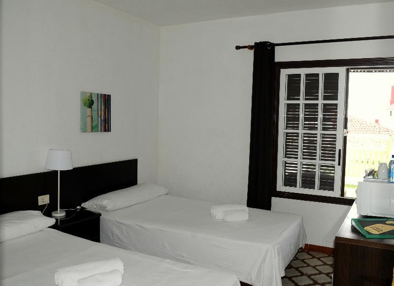 Hotel Flores 4*