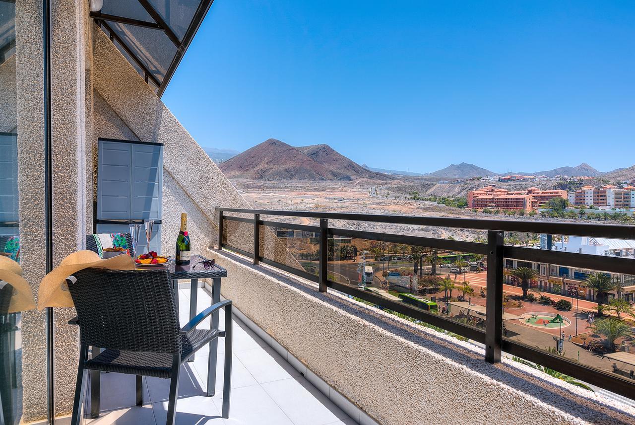 Modern Cristianos Center Los Cristianos (Tenerife)