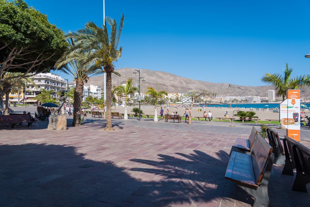 Modern Cristianos Center Los Cristianos (Tenerife)