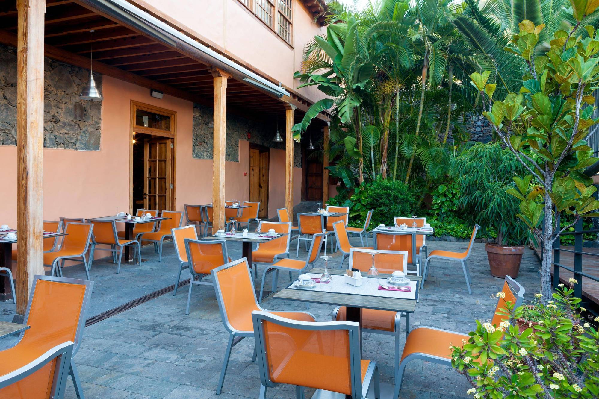 Livvo La Quinta Roja 4*
