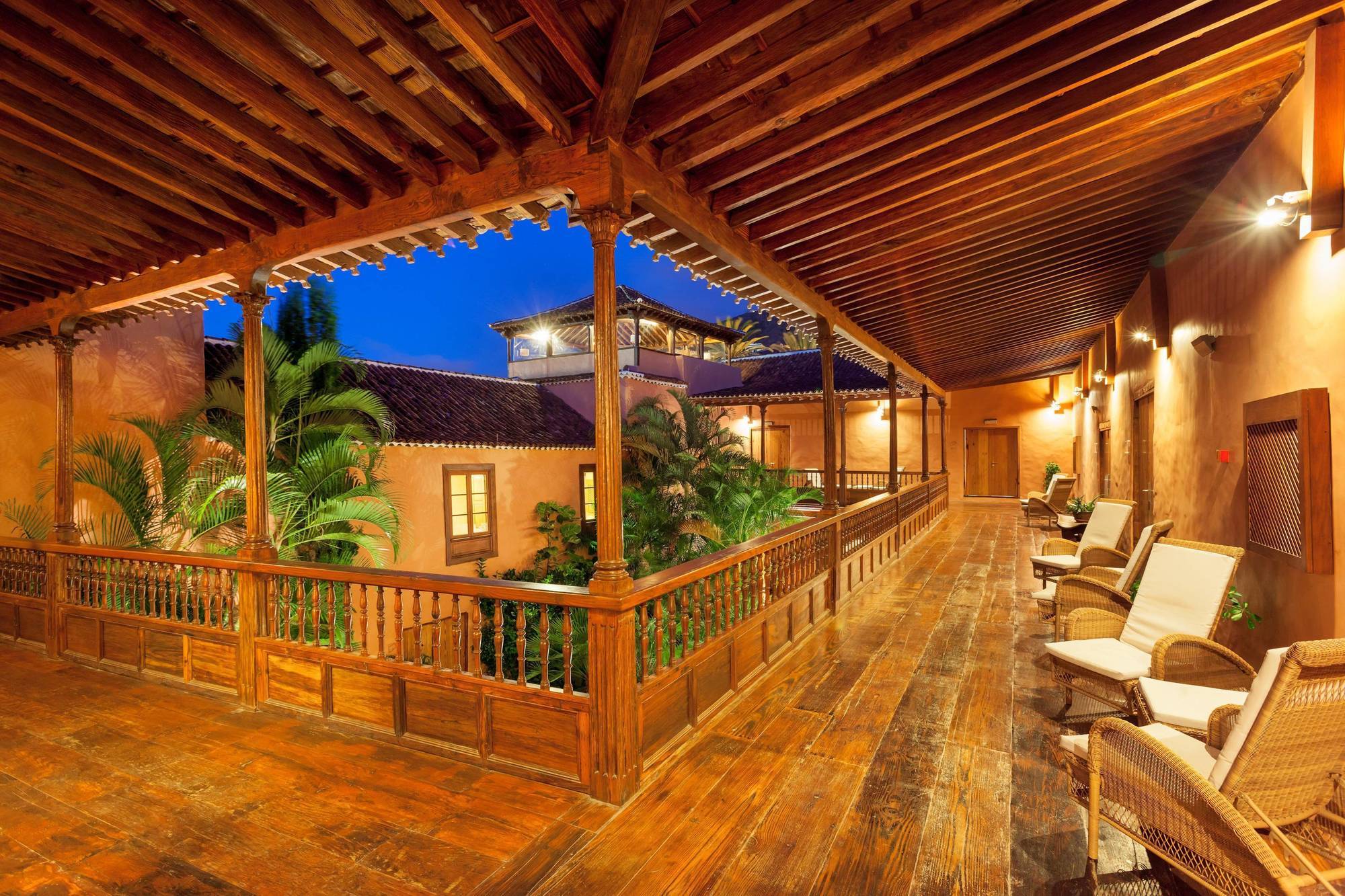 Livvo La Quinta Roja Hotel