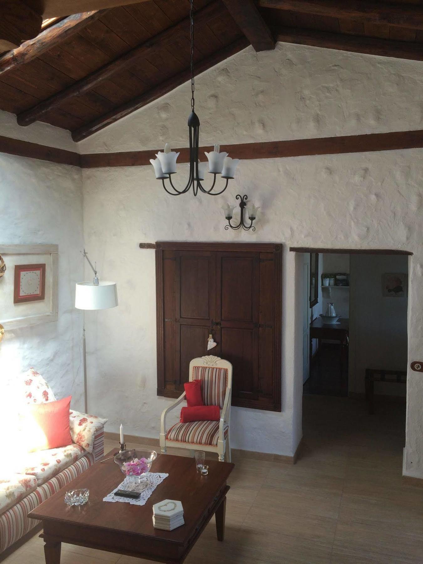 Tajona & Granero Country house Costa Adeje (Tenerife)