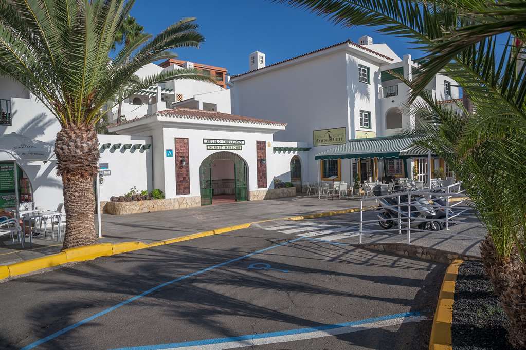 Sunset Harbour Club Aparthotel 3*