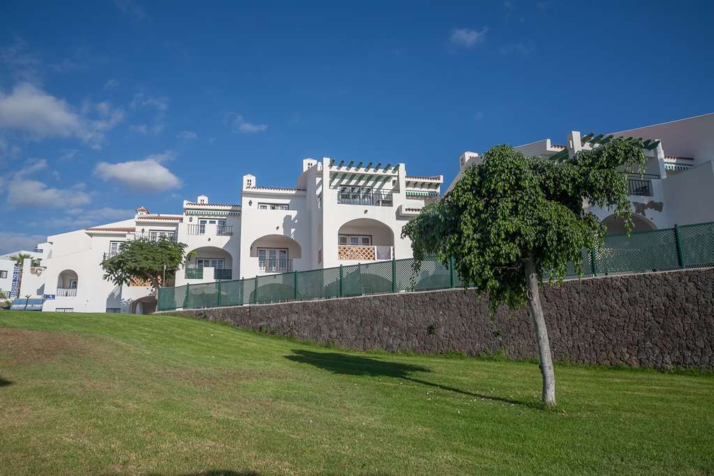 Sunset Harbour Club Aparthotel 3*