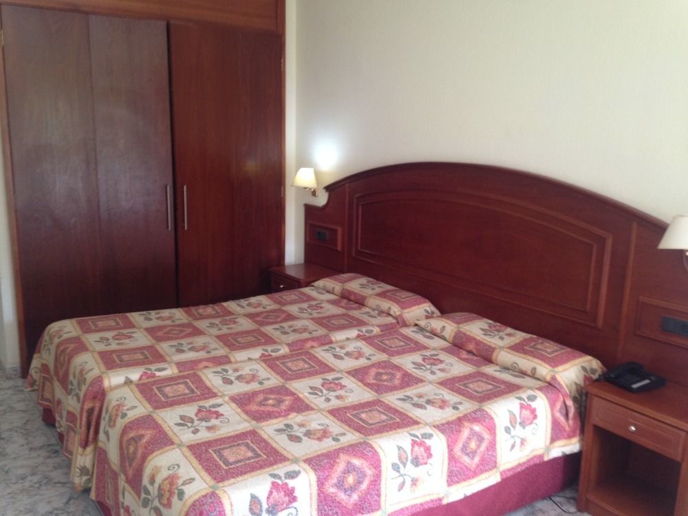 Tropical Hotel 3*