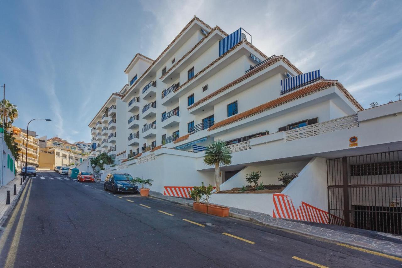 Apartment Seguro Spacious With Roomy Terrace