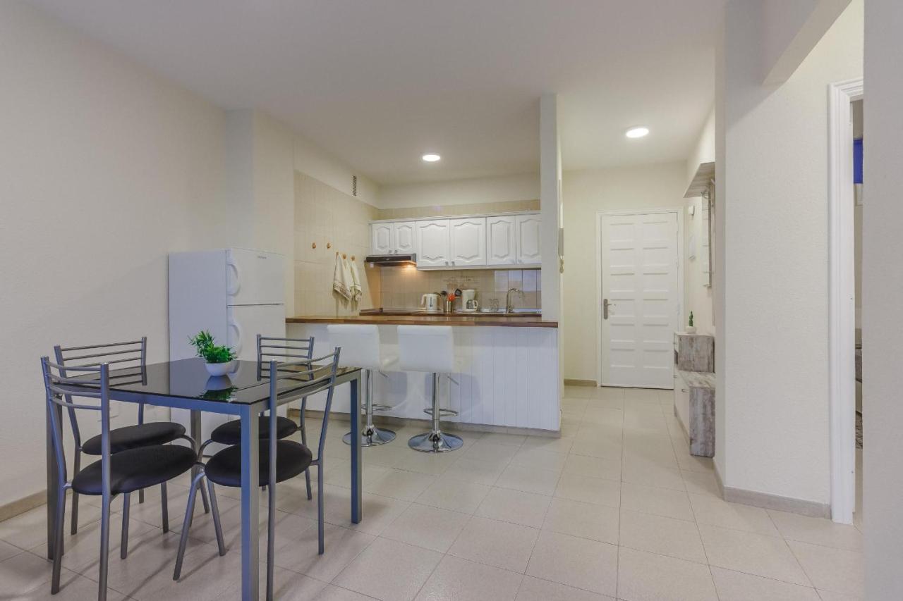 Apartment Seguro Spacious With Roomy Terrace