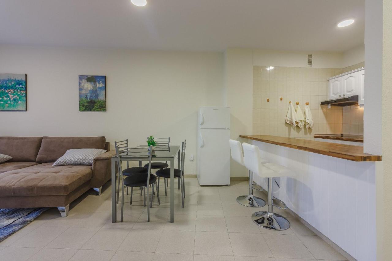 Apartment Seguro Spacious With Roomy Terrace